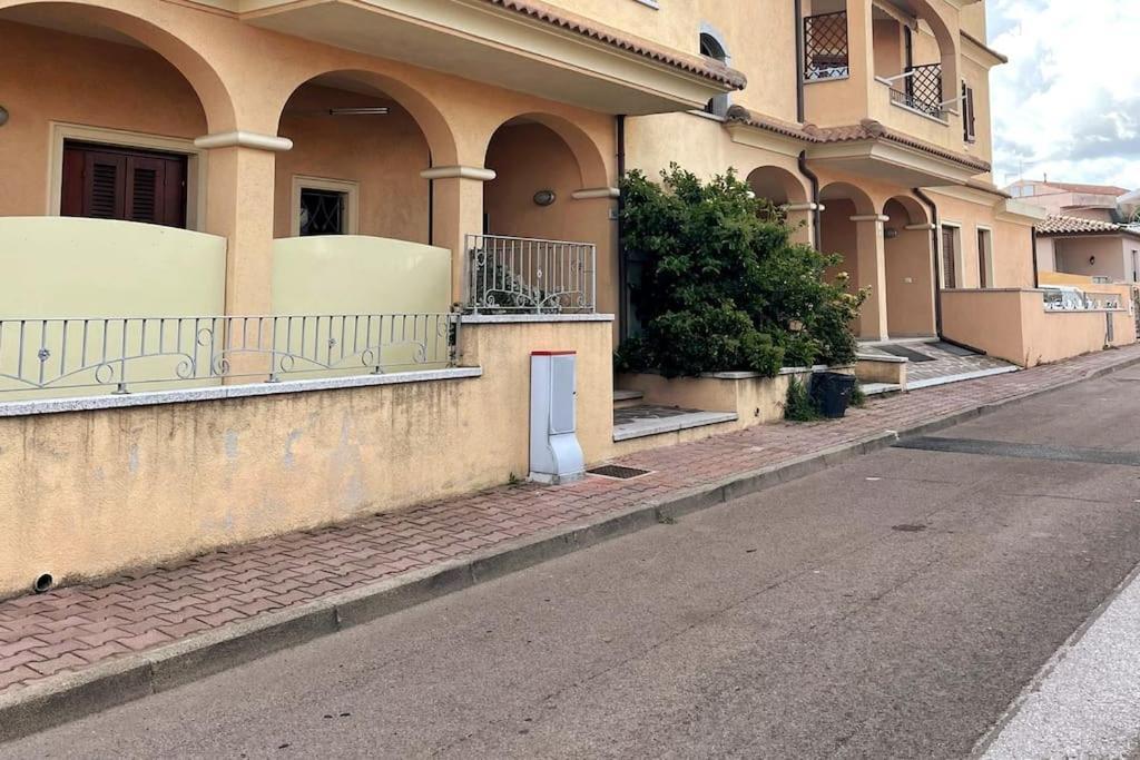 Looney Tunes Home Olbia Extérieur photo