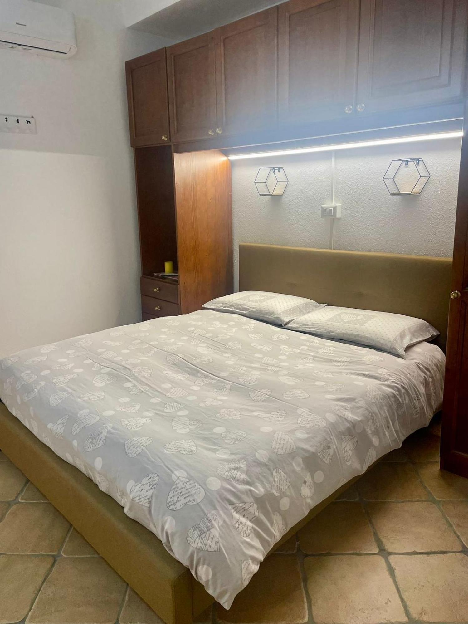 Looney Tunes Home Olbia Extérieur photo