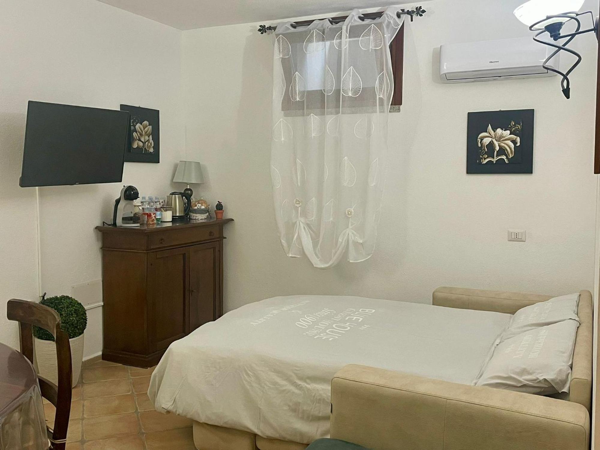Looney Tunes Home Olbia Extérieur photo