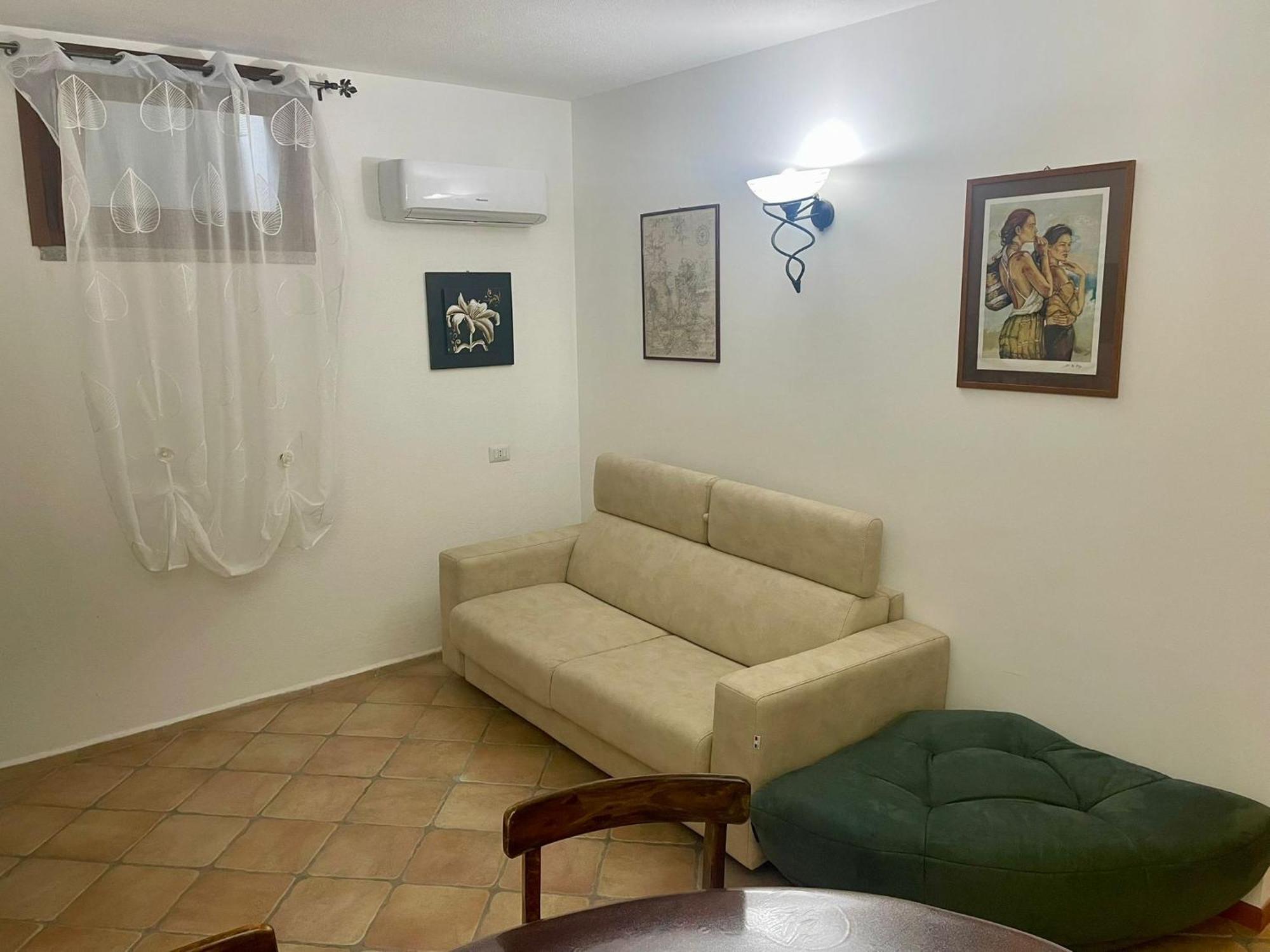 Looney Tunes Home Olbia Extérieur photo